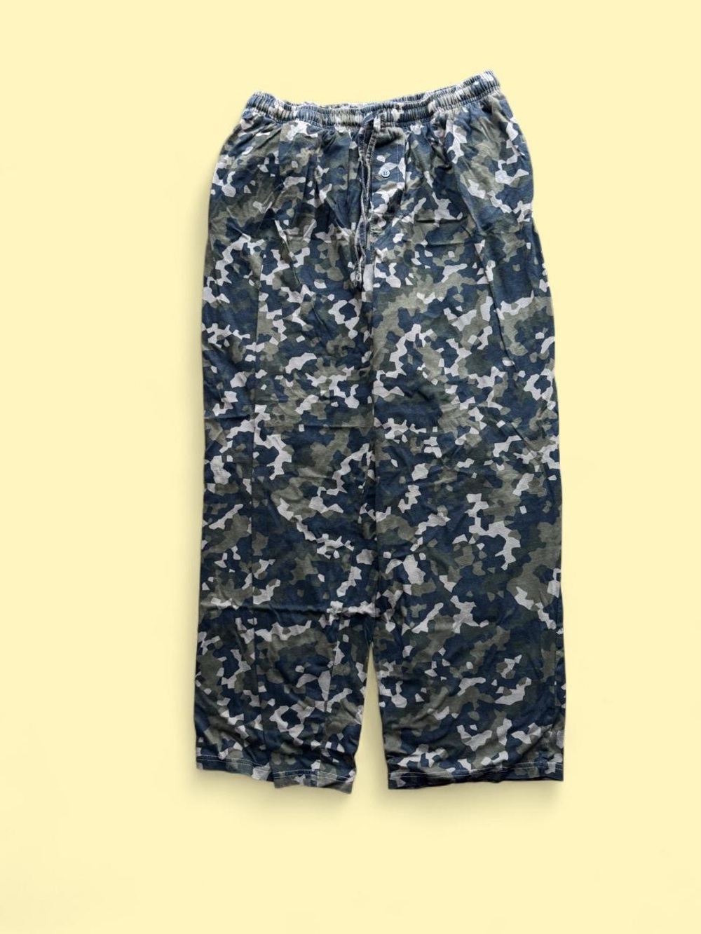 ✨Amazon Essentials Camo Cargo Pants Size: L✨
